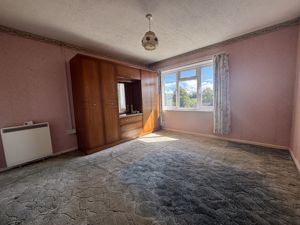 Bedroom- click for photo gallery